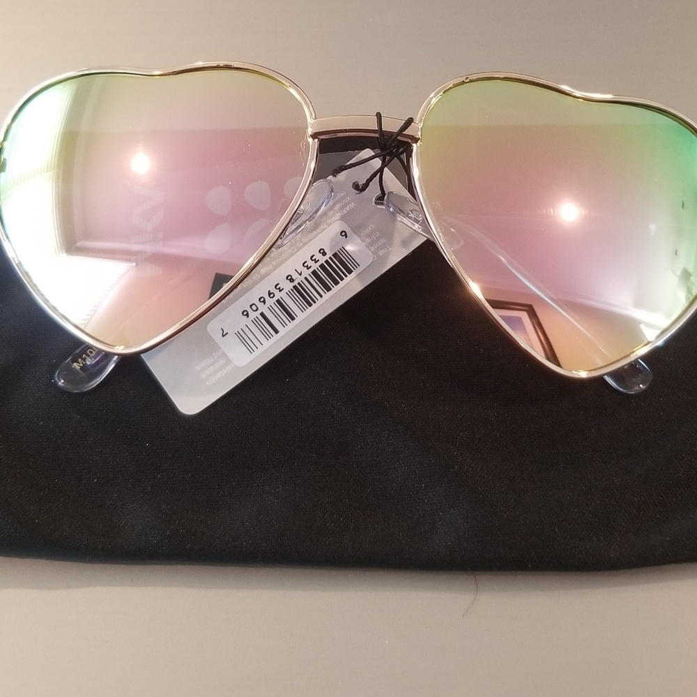 Valentines Pink Mirror Lens Heart Black Sunglasses